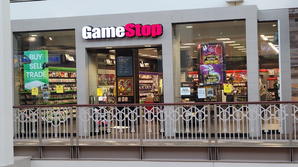GameStop #4007, tienda de TCG en Providence