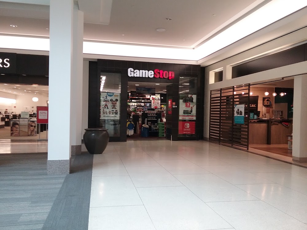 GameStop - 4389 - South Hills Village, tienda de TCG en Pittsburgh