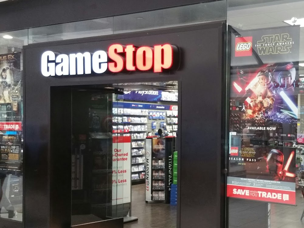 GameStop - 4442 - Willowbrook Mall, tienda de TCG en Wayne
