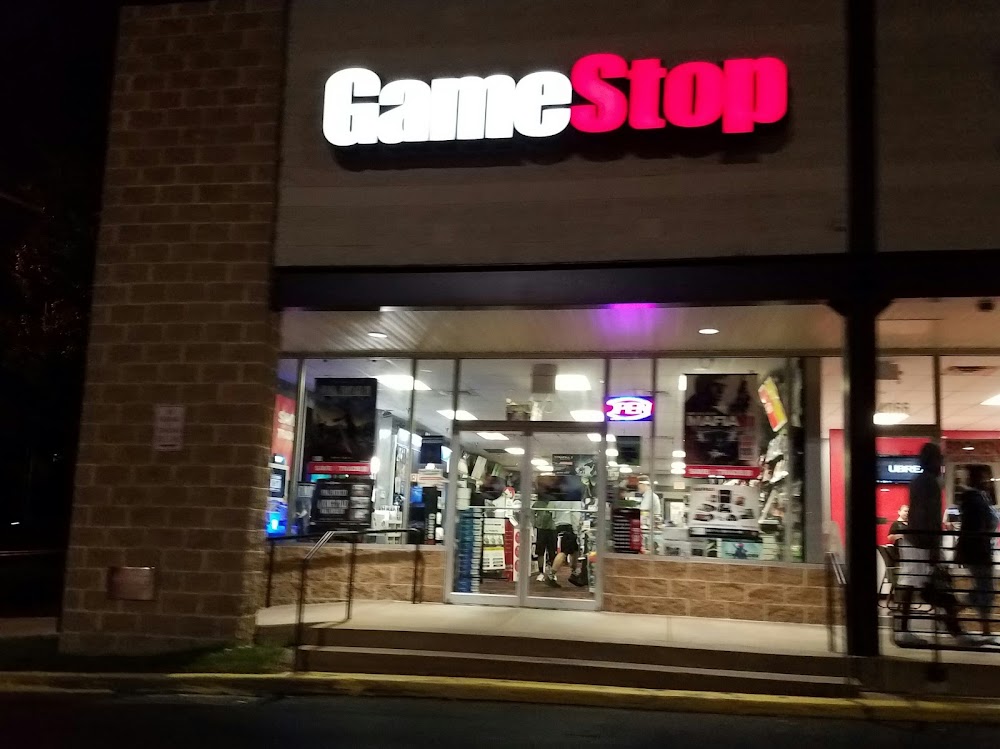 GameStop - 4688 - Smoketown Station, a TCG store in Woodbridge