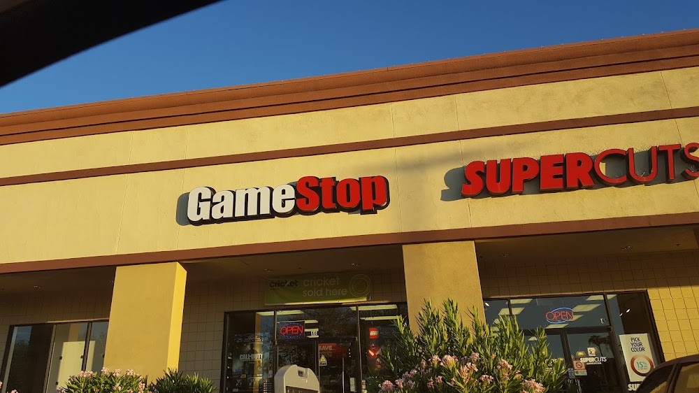 GameStop - 4689 - Desert Palms Power Center, tienda de TCG en Phoenix