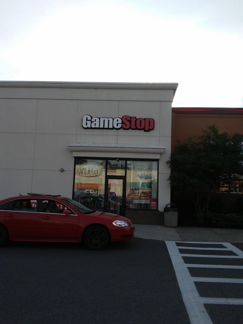 GameStop - 5066 - The Marketplace at Augusta, a TCG store in Augusta