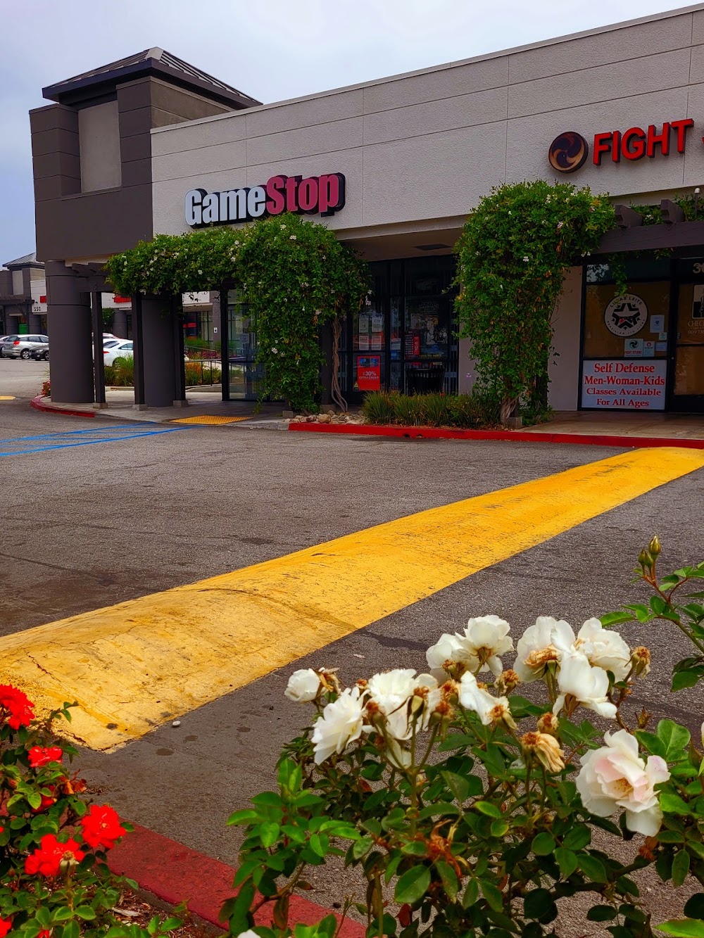 GameStop - 5128 - Mountain Square S/c, tienda de TCG en Upland