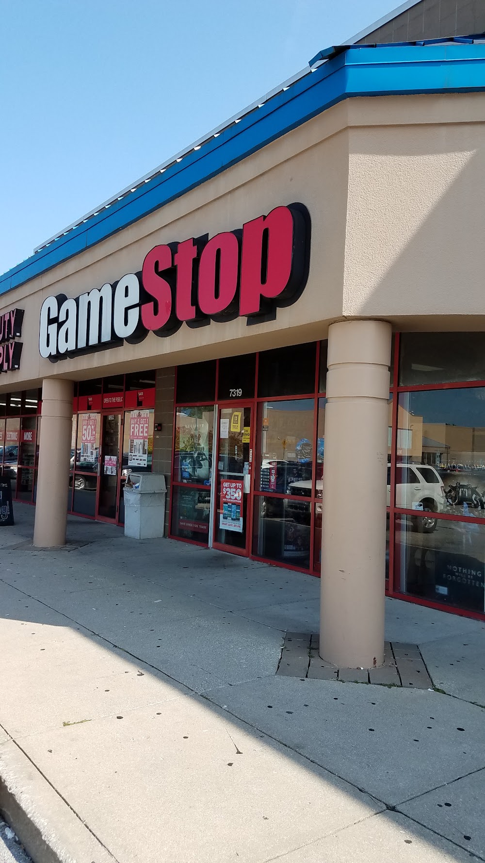 GameStop - 5270 - Southport Center, tienda de TCG en Indianapolis