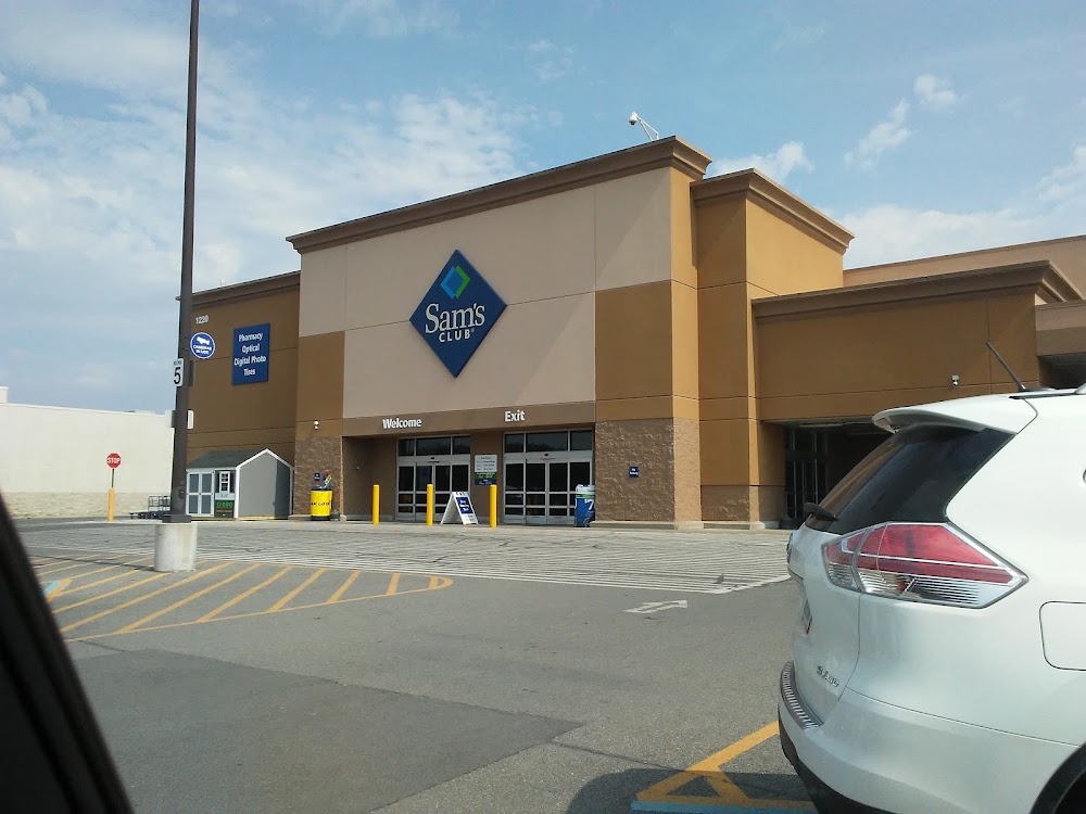 GameStop - 5302 - Cranberry Creek Center, a TCG store in Beckley