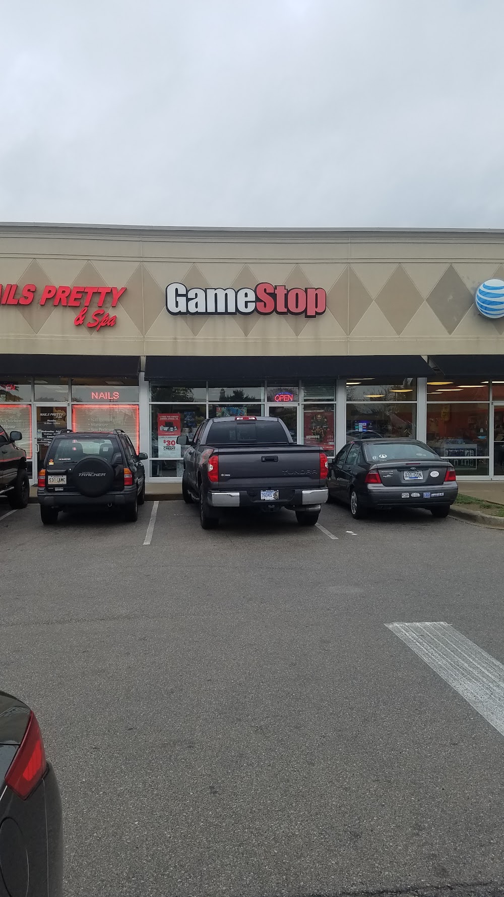 GameStop - 5390 - Cherry Blossom Center, tienda de TCG en Georgetown