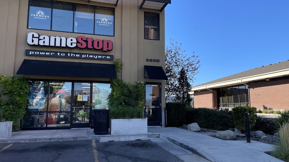 GameStop - 5583 - Shops On Redwood, tienda de TCG en Salt Lake City