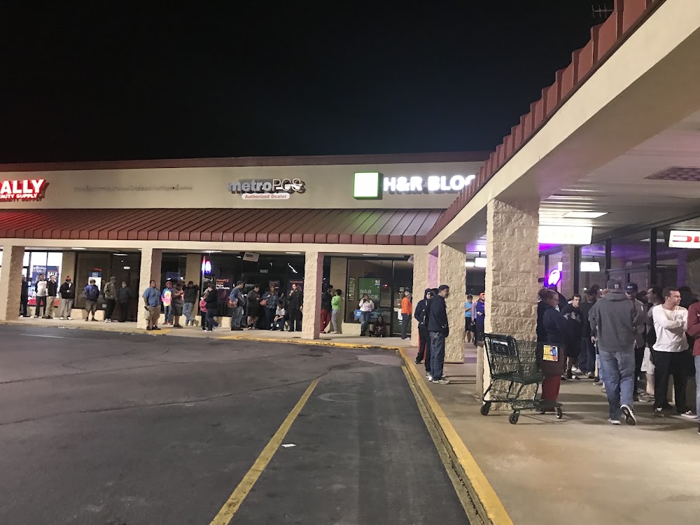 GameStop - 5727 - West Side Plaza, a TCG store in West Columbia