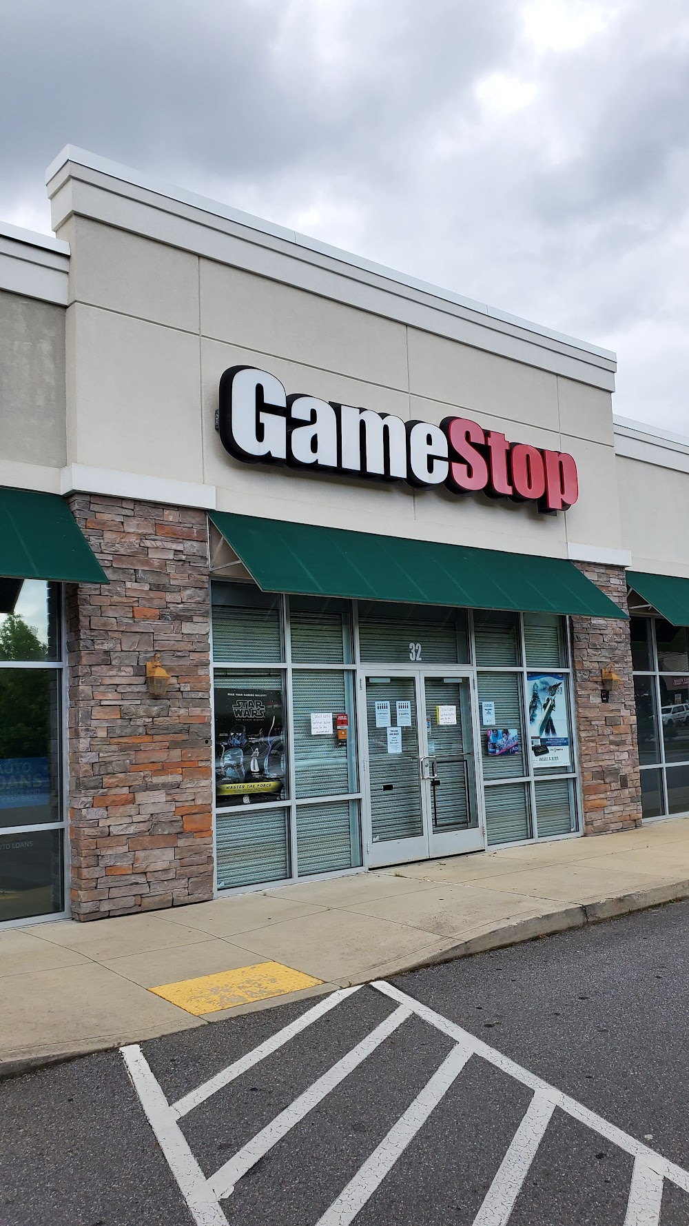 GameStop - 5911 - Waynesville Commons, tienda de TCG en Waynesville