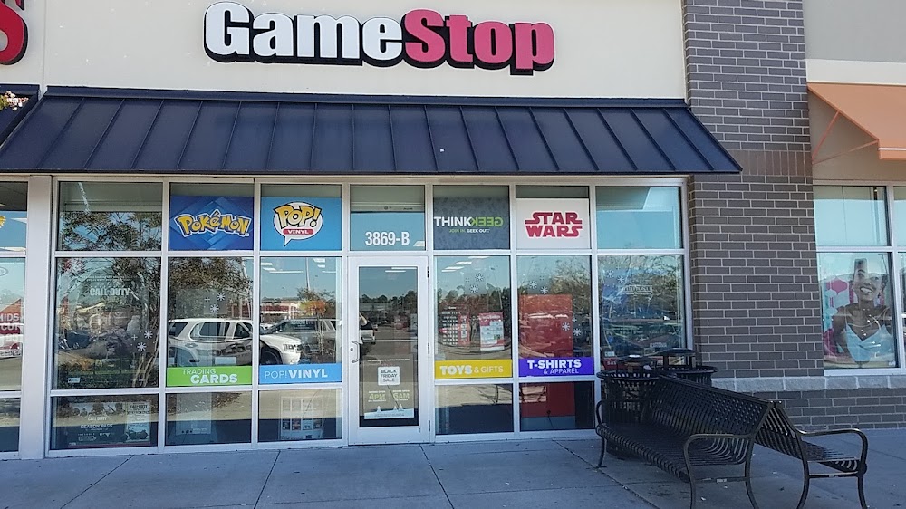 GameStop #6041, tienda de TCG en D'Iberville
