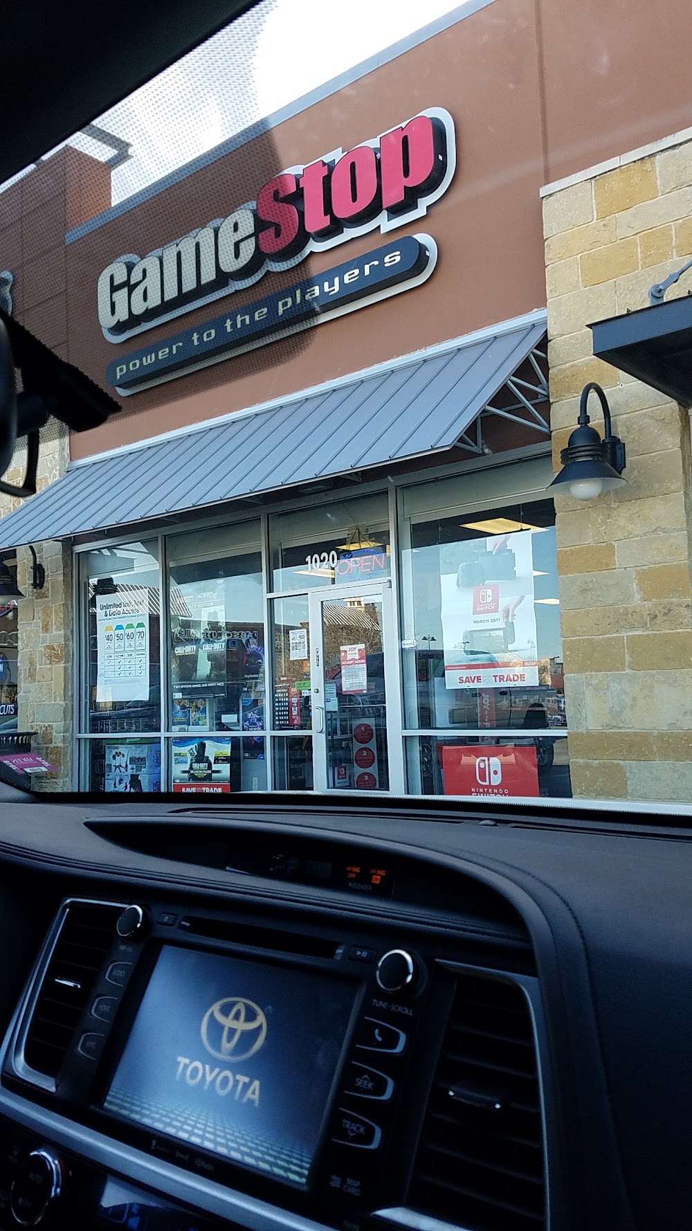GameStop - 6072 - University Dr Denton, tienda de TCG en Denton