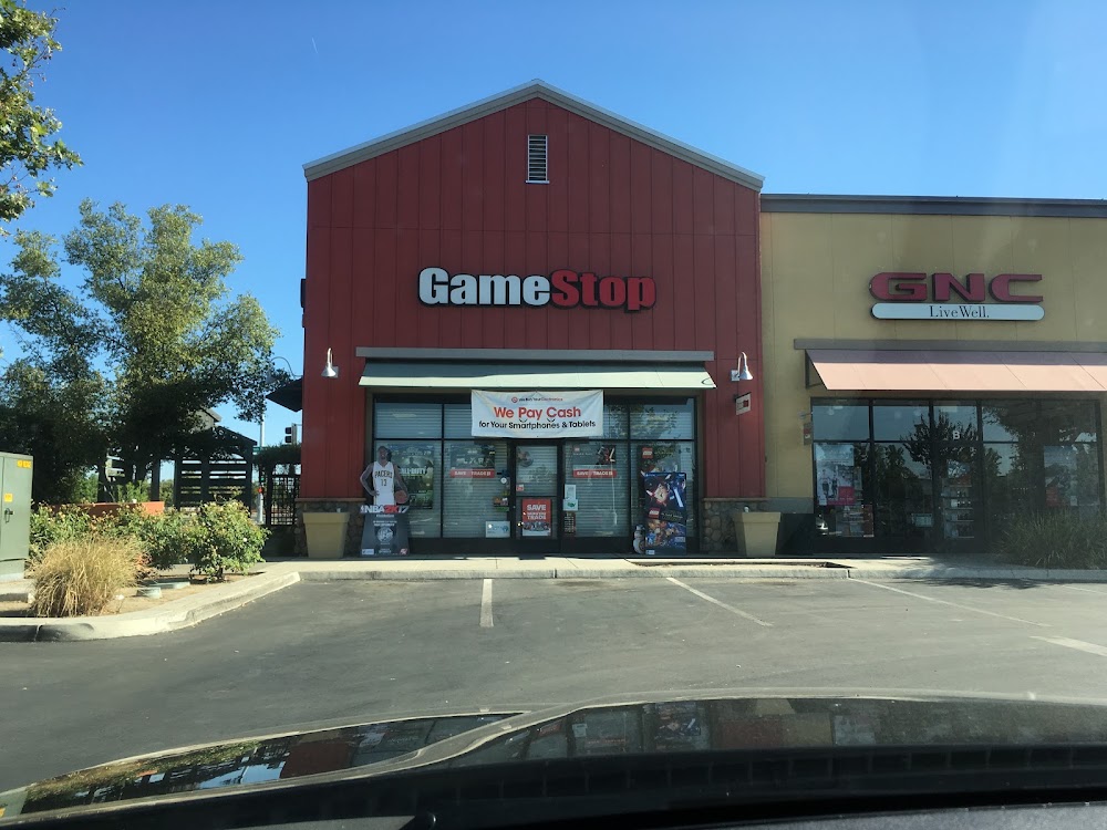 GameStop - 6138 - Orchard Walk East, tienda de TCG en Visalia