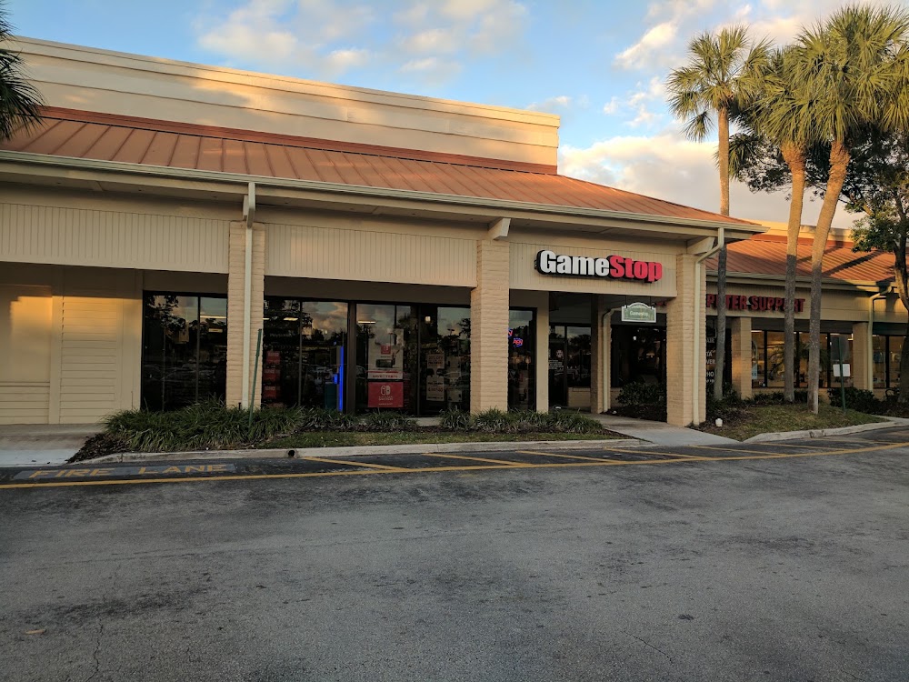 GameStop - 6243 - Palm Springs, tienda de TCG en Palm Springs