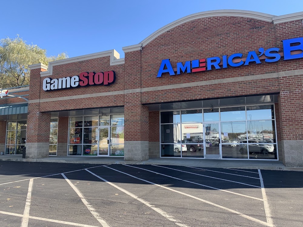 GameStop - 6315 - Shops at Millenium, tienda de TCG en Cortland