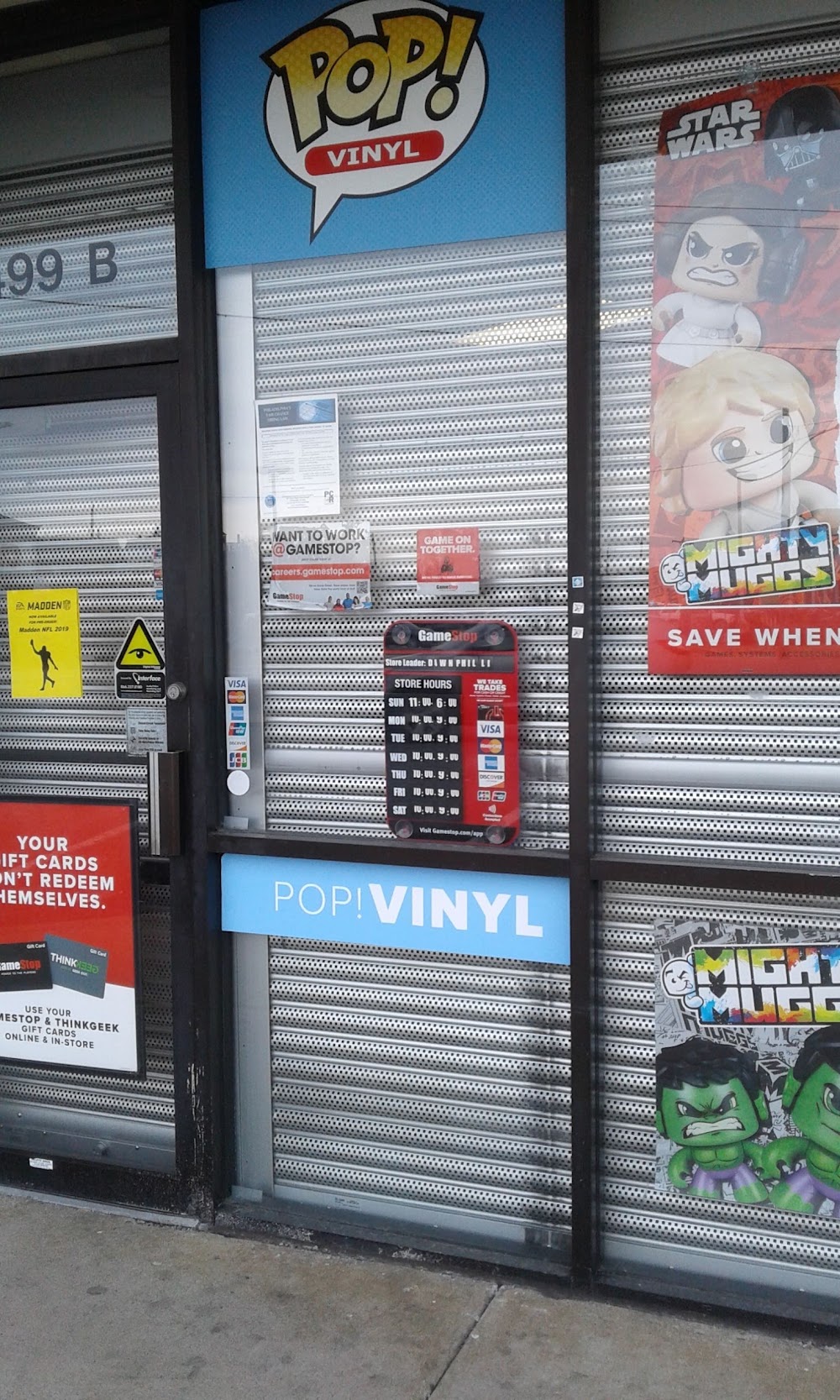 GameStop - 636 - Port Richmond, tienda de TCG en Philadelphia