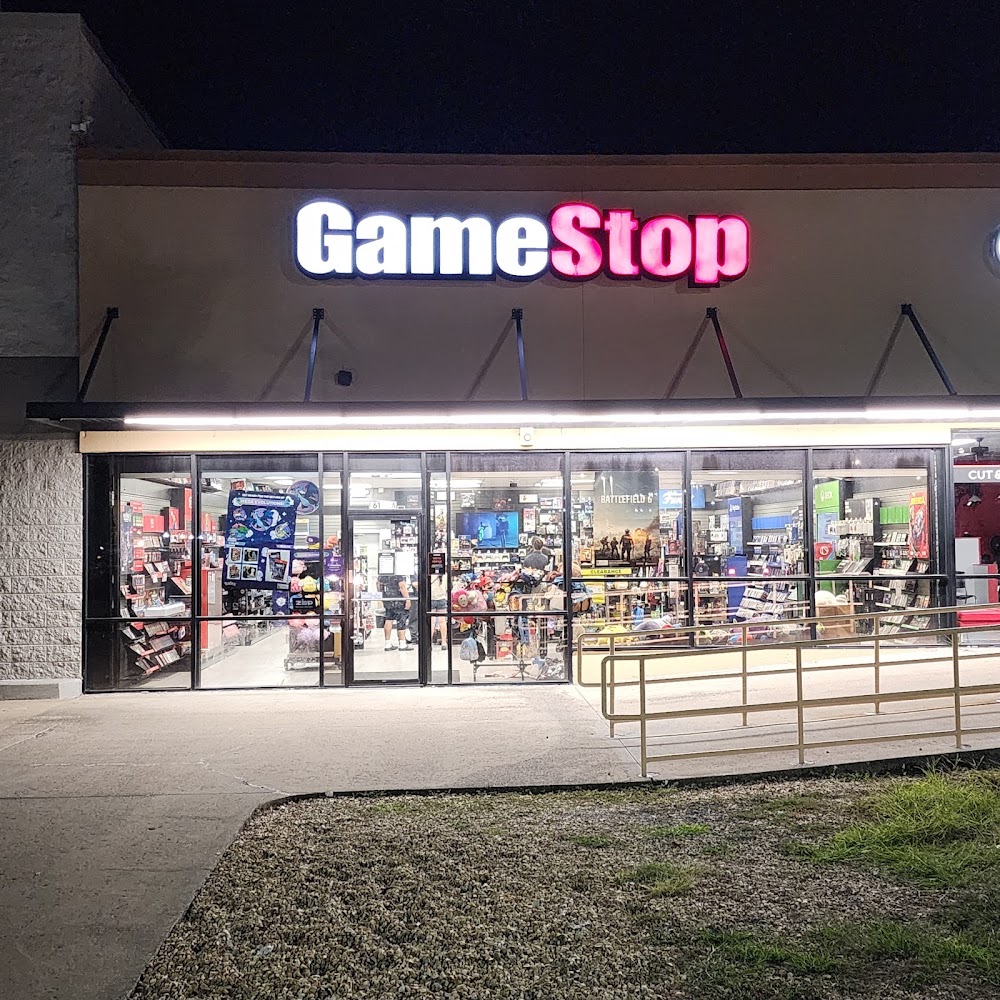 GameStop - 6519 - Cedars Square, tienda de TCG en Lebanon