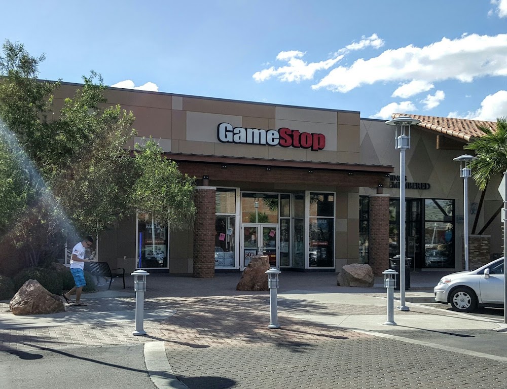 GameStop - 6865 - Freedom Crossing - GameStop Military, tienda de TCG en Fort Bliss