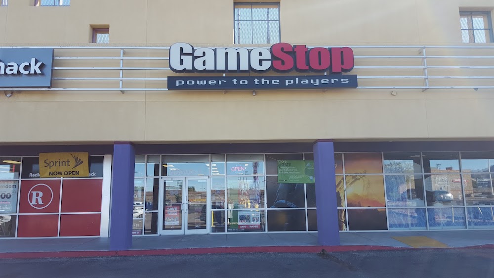 GameStop - 6925 - Desert Mountain Plaza, tienda de TCG en El Paso