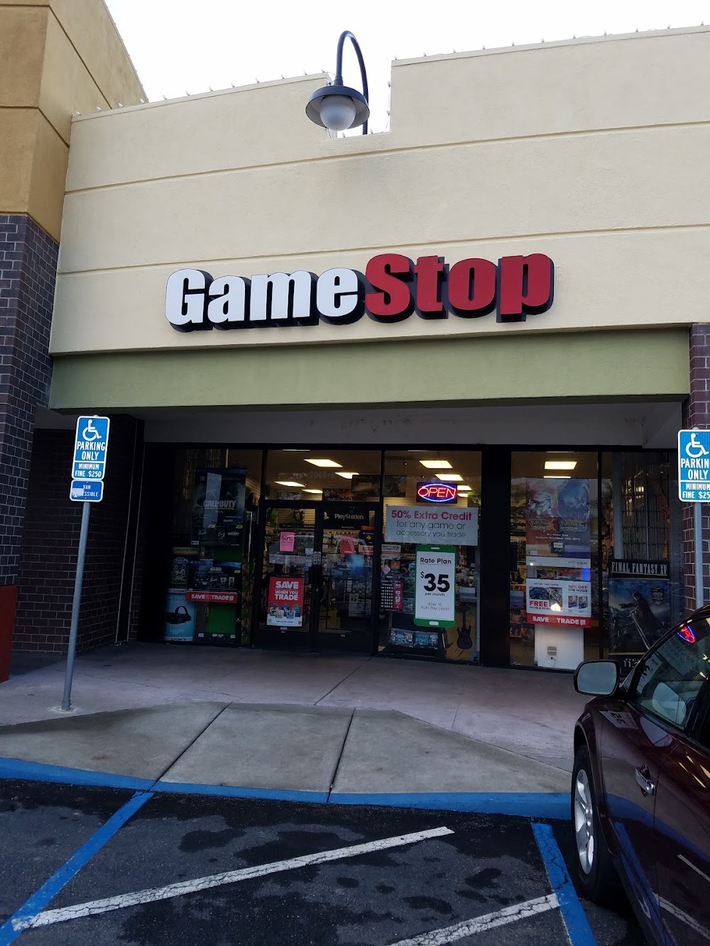 GameStop - 715 - Vacaville Commons, tienda de TCG en Vacaville