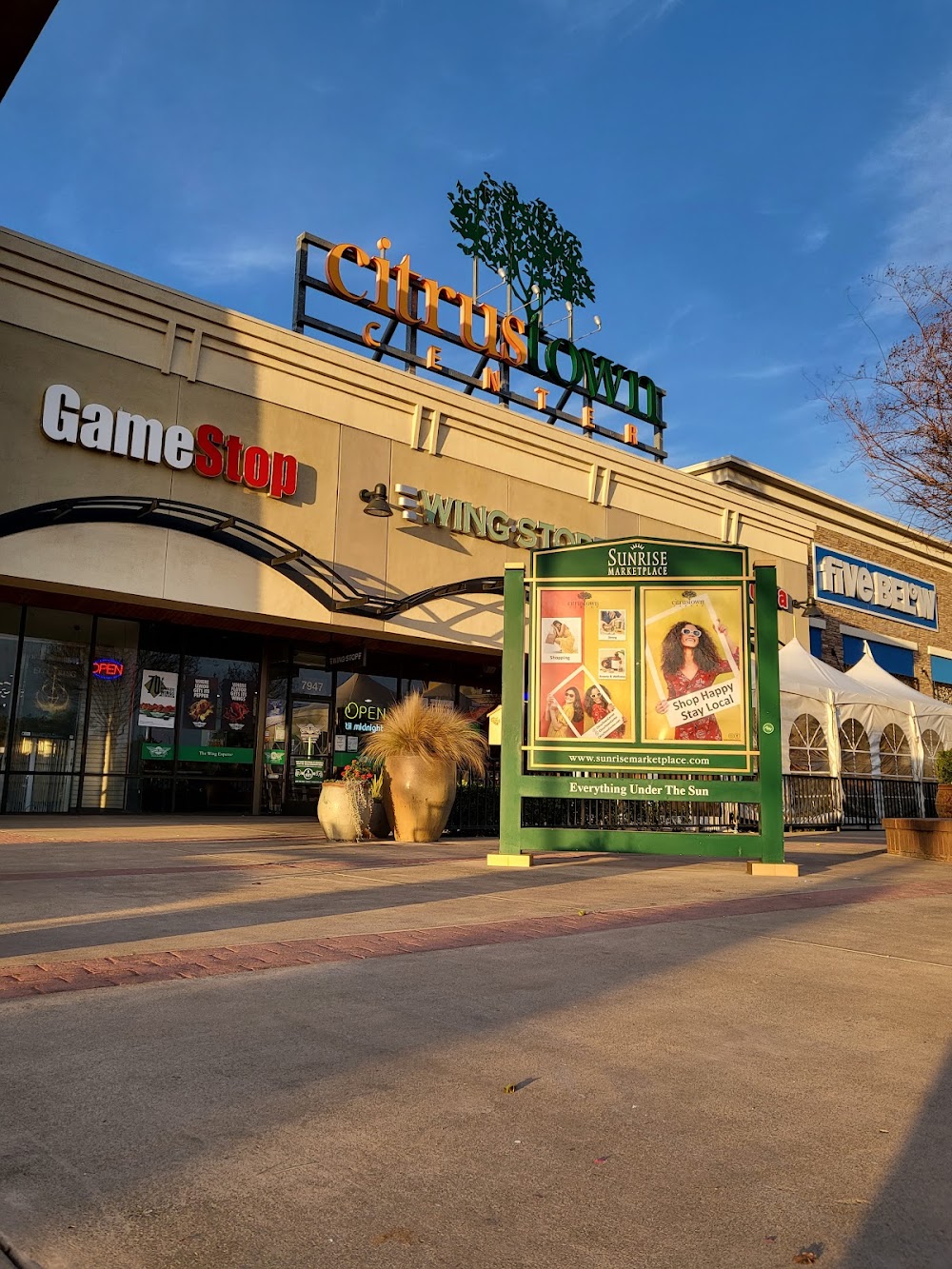 GameStop - 738 - Sunrise Festival, tienda de TCG en Citrus Heights
