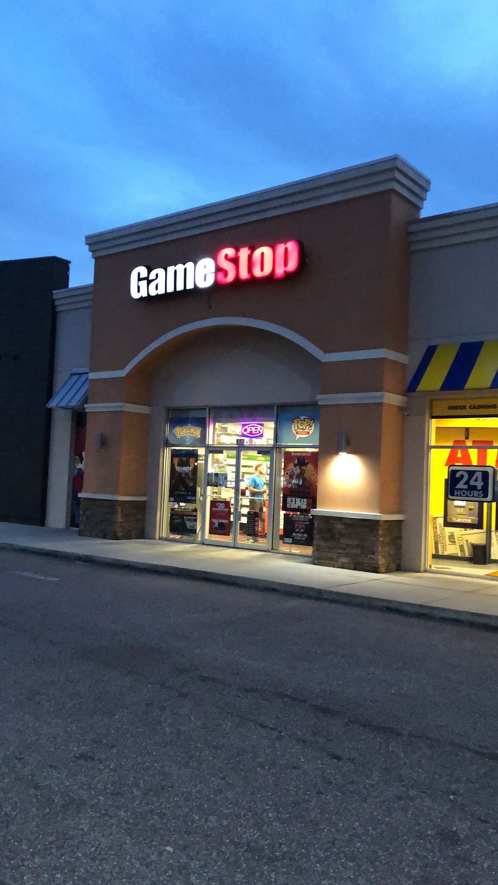 GameStop - 7747 - SWM Clermont, tienda de TCG en Clermont