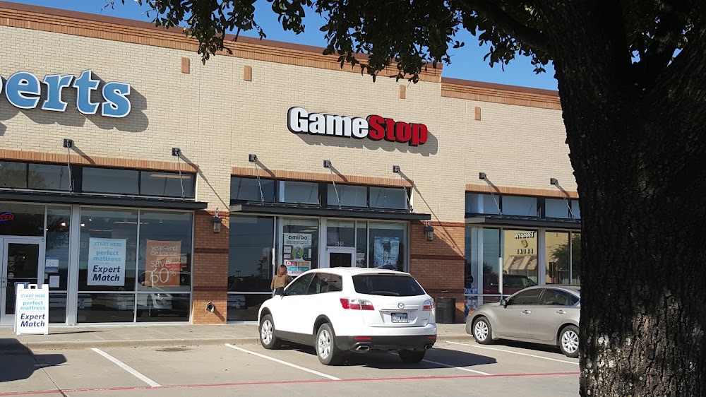 GameStop - 7814 - Forest Crossing, tienda de TCG en McKinney