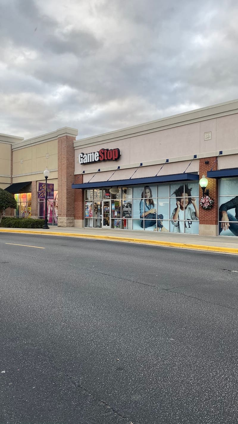 GameStop - 953 - Columbus Park, a TCG store in Columbus