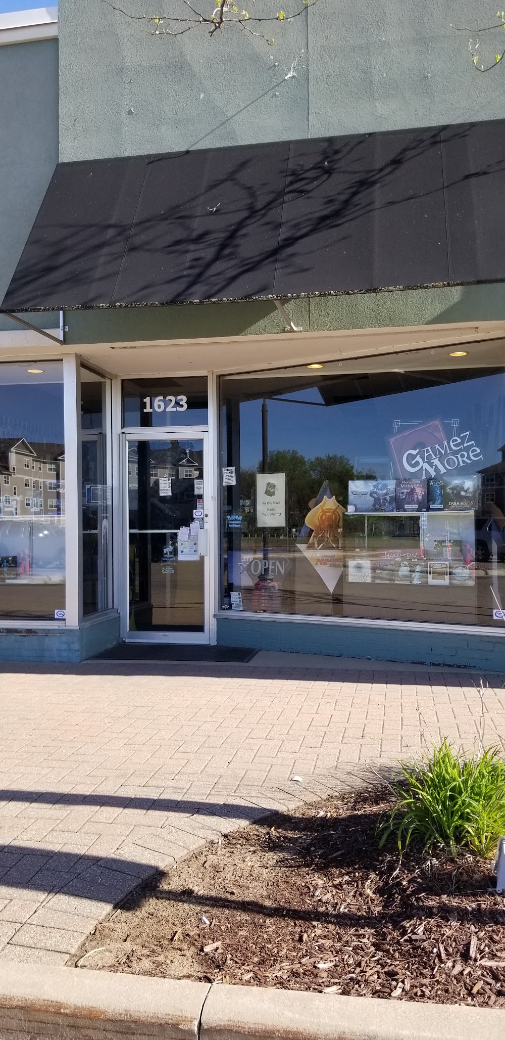 Gamez & More, tienda de TCG en Rochester