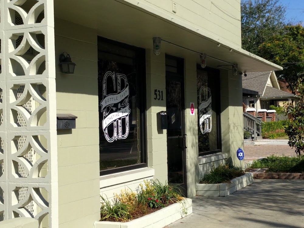 GB's Bottle Shop & Tasting Bar, tienda de TCG en Orlando
