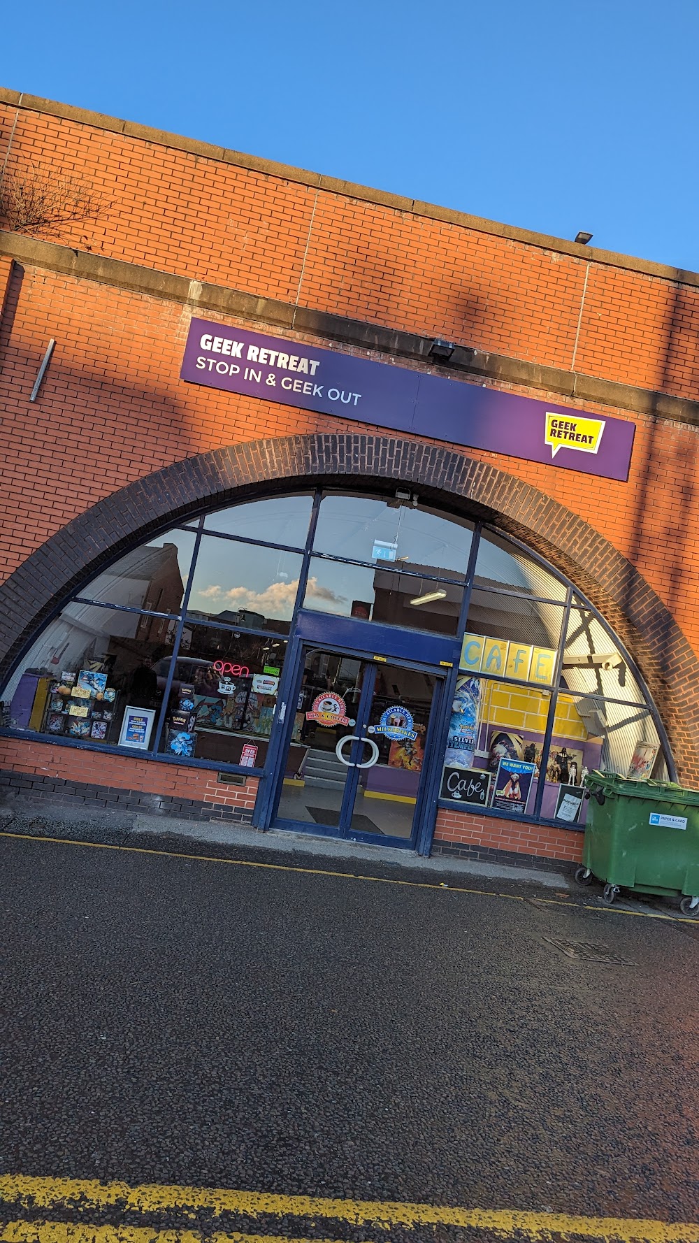GEE RETREAT WARRINGTON, tienda de TCG en Warrington