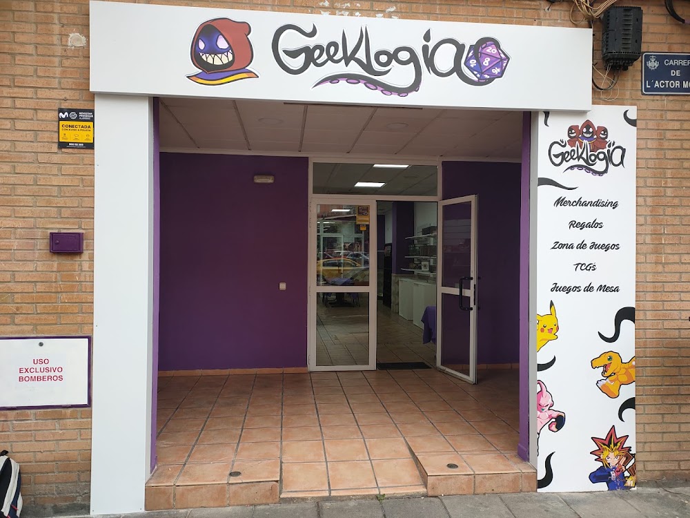 Geeklogia