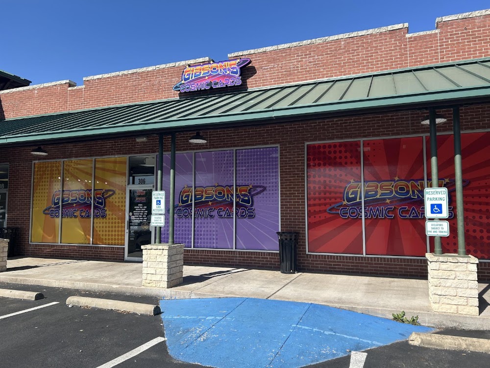 Gibsons Cosmic Cards, tienda de TCG en Weatherford