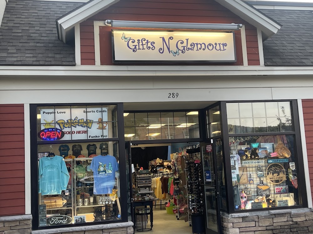 Gifts N Glamour, tienda de TCG en Lake George