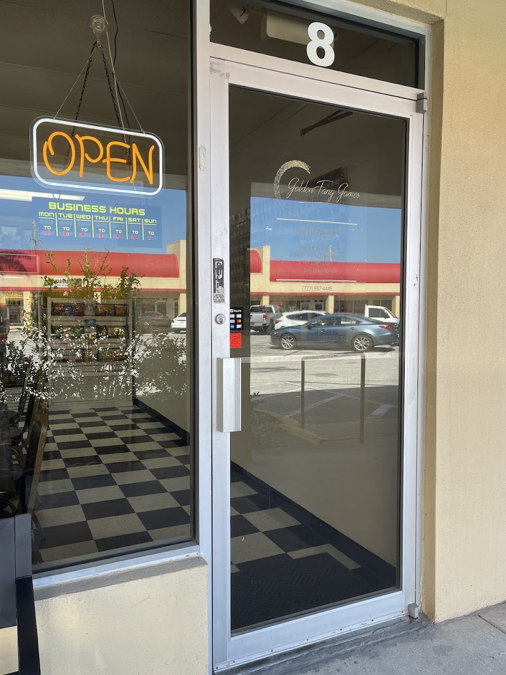 Golden Fang Games LLC, tienda de TCG en Port Richey