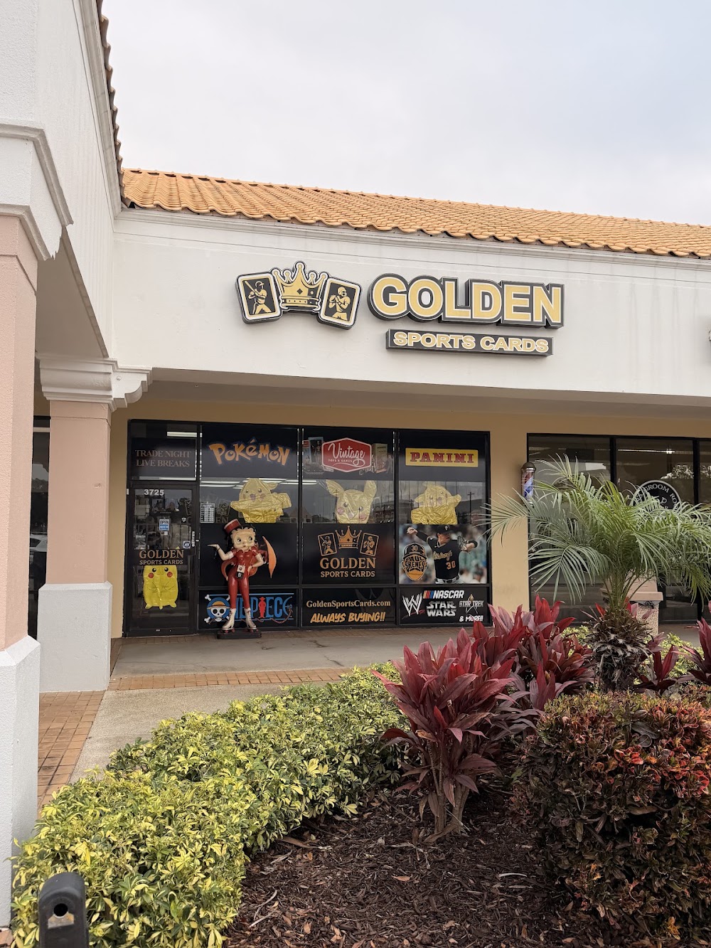 Golden Sports Cards, tienda de TCG en Lake Mary