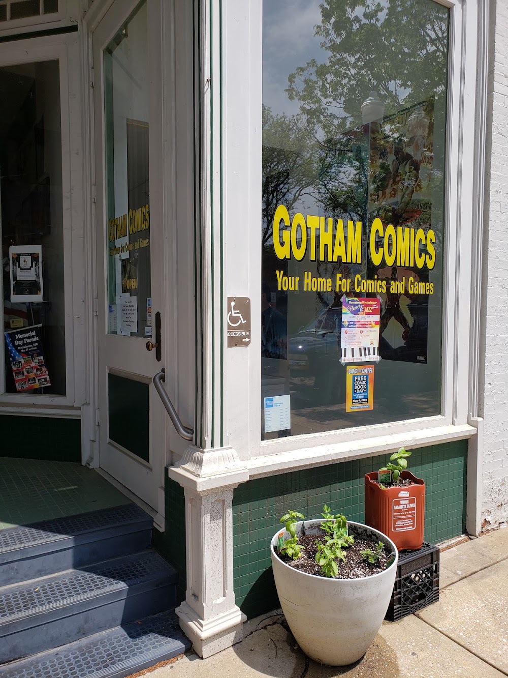 Gotham Comics, tienda de TCG en Westminster