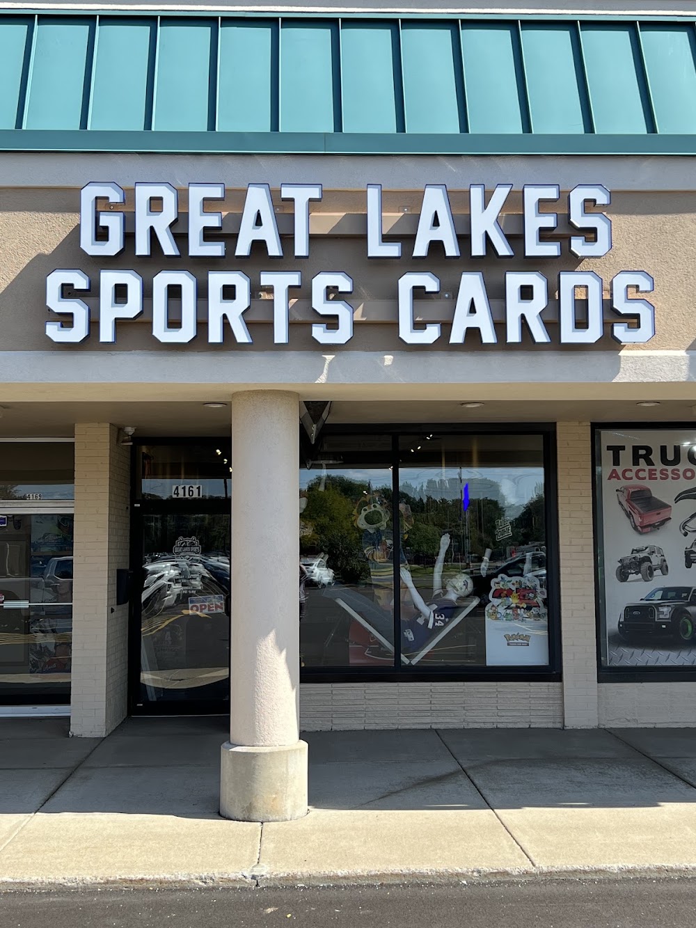 Great Lakes Sports Cards, tienda de TCG en Williamsville