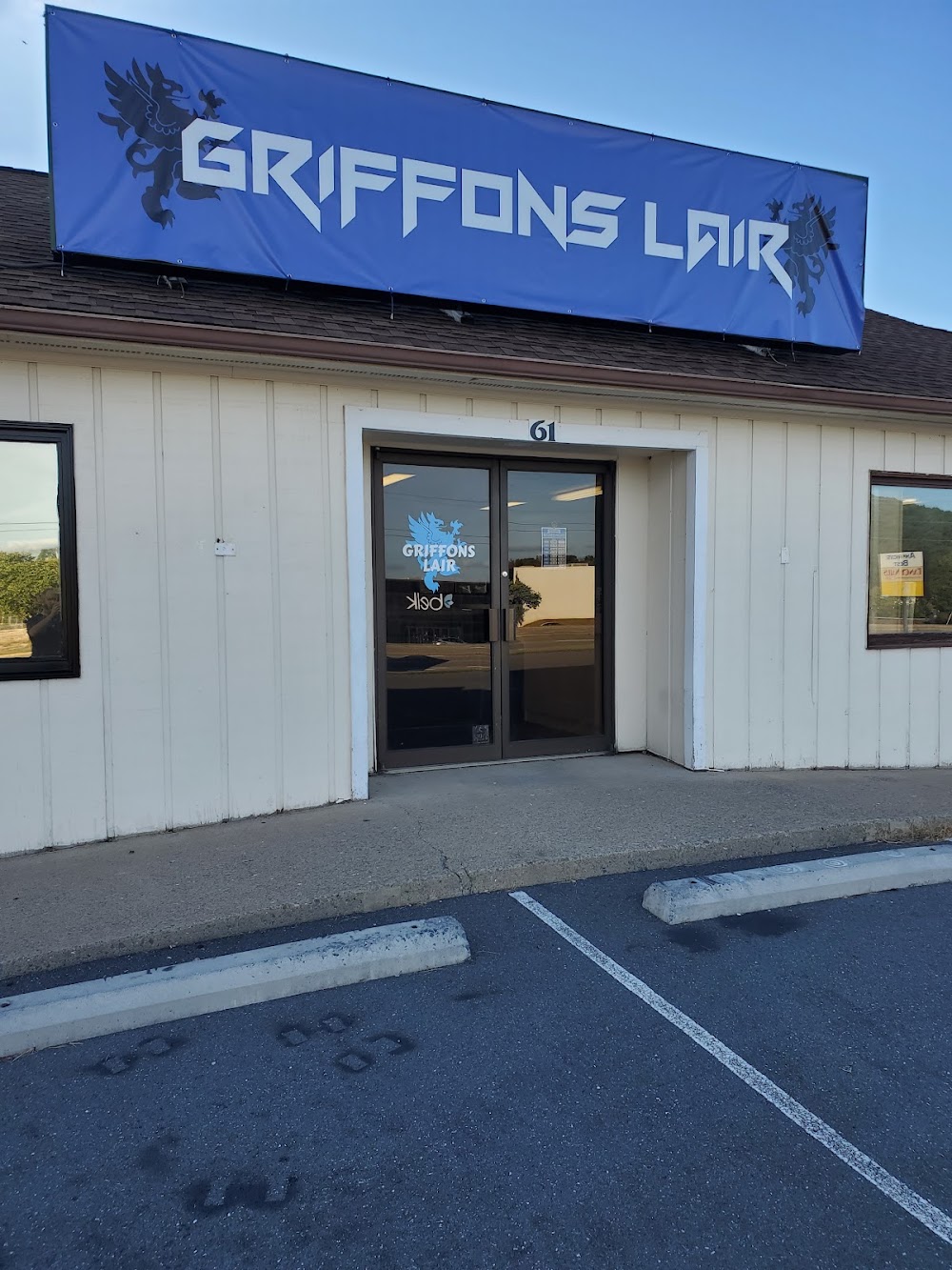 Griffons Lair - Virginia, a TCG store in Staunton