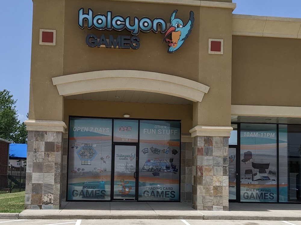Halcyon Games, tienda de TCG en Spring