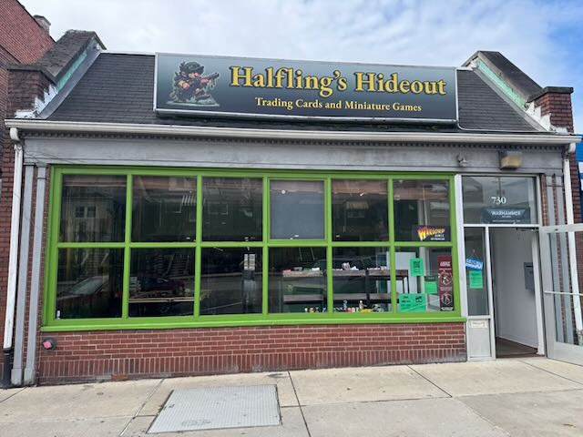 Halfling's Hideout, tienda de TCG en Pittsburgh