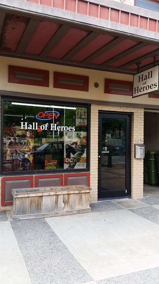Hall of Heroes, tienda de TCG en Ripley