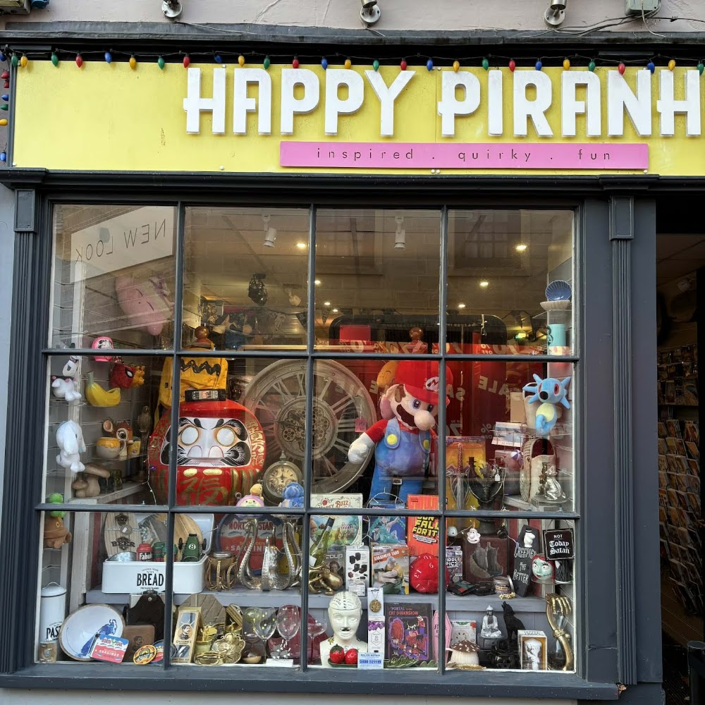 Happy Piranha / Piranha Cafe, tienda de TCG en Truro