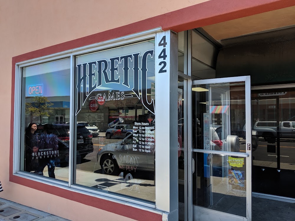 Heretic Games, tienda de TCG en San Bruno