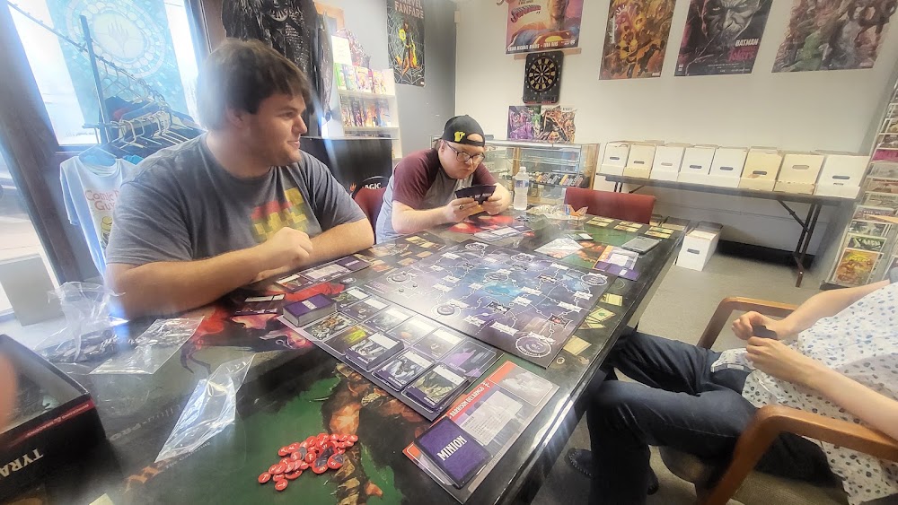 Hero's Ink, tienda de TCG en Delavan