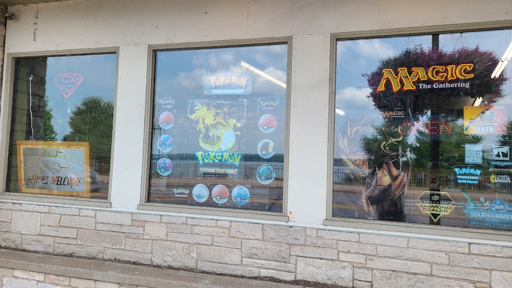 Heroes Welcome Comics & Games, tienda de TCG en Menomonie