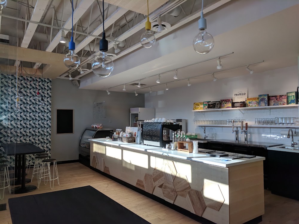 Hexagon Cafe, tienda de TCG en Edmonton