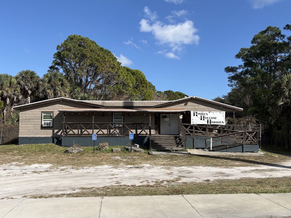 Hidden Hollow Hobbies, tienda de TCG en Oak Hill
