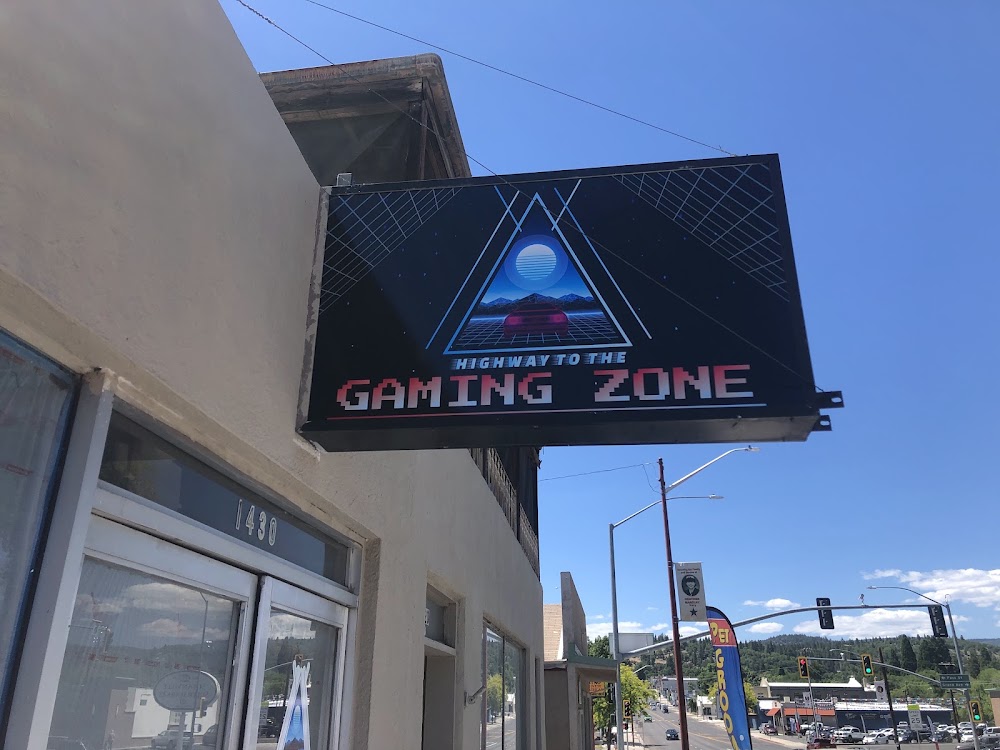 Highway to the Gaming Zone, tienda de TCG en Susanville
