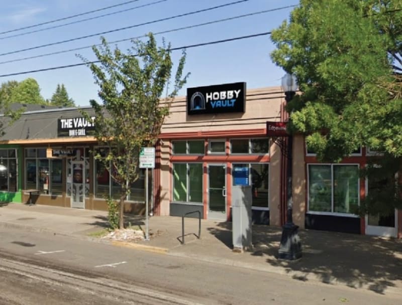 Hobby Vault Inc, tienda de TCG en Salem