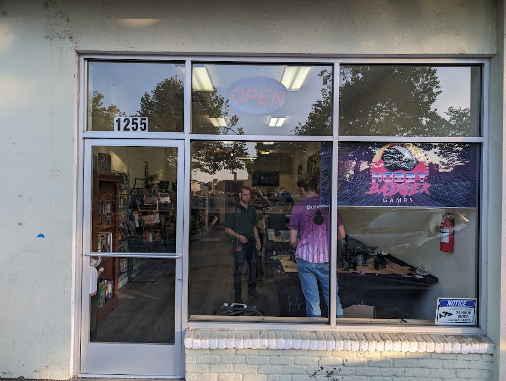 HobbyBadgerGames, tienda de TCG en West Sacramento